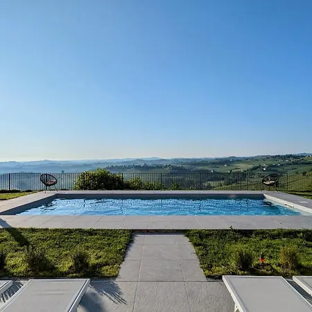 Perla, Hilltop Location With Pool Ferienhaus Calosso