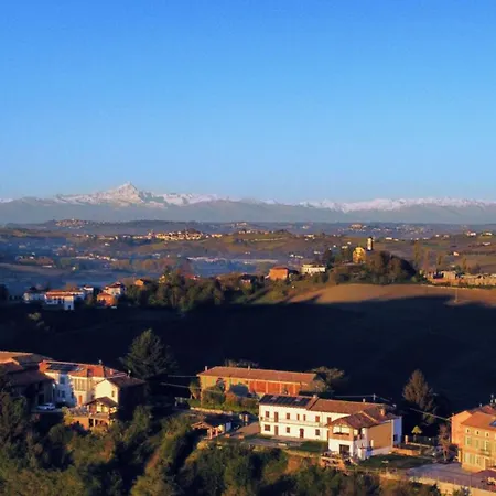 Perla, Hilltop Location With Pool *