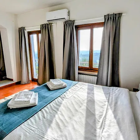 Perla, Hilltop Location With Pool Calosso