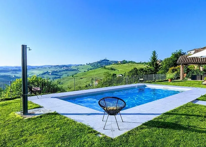 Perla, Hilltop Location With Pool Сasa de vacaciones