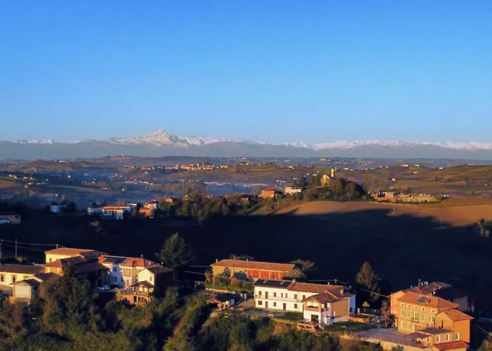 Perla, Hilltop Location With Pool *